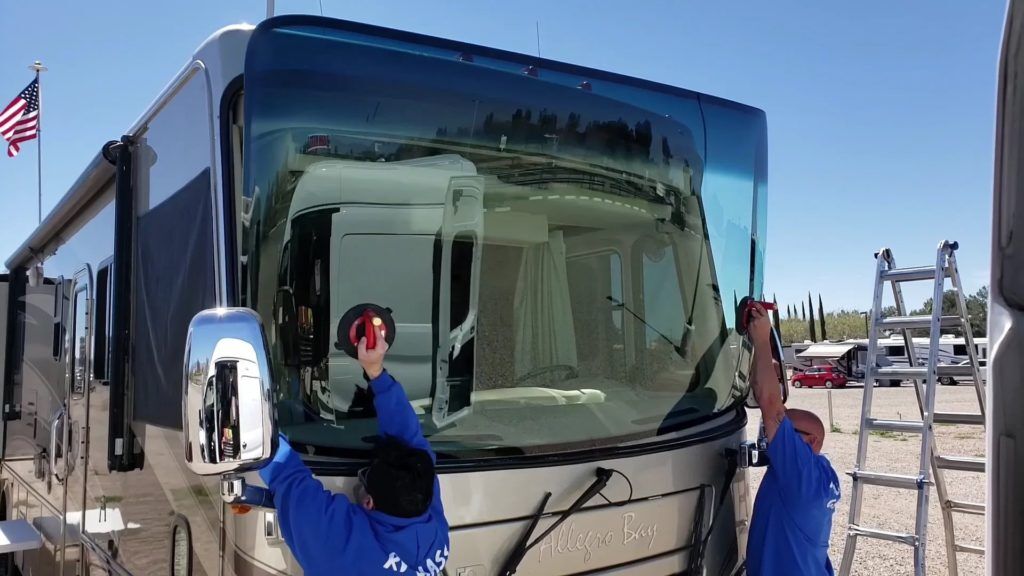RV Windshield Replacement | RV Glass Guru