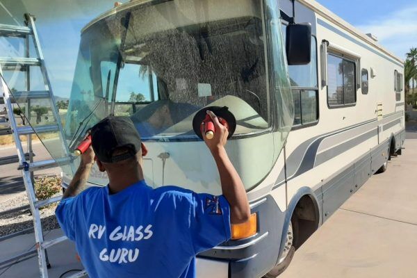 RV Glass Guru | RV Windshield & Window Replacement in Arizona